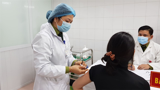 Ban chỉ đạo phòng, chống dịch Covid-19 của thành phố đang triển khai kế hoạch mua và tiêm vắc xin cho người dân trên cơ sở hướng dẫn của Bộ Y tế. (Nguồn ảnh: medinet.hochiminhcity.gov.vn)